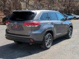 Used 2019 Toyota Highlander AWD V6 image 4