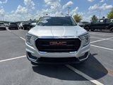Used 2022 GMC Terrain SLE w/ Driver Convenience Package image 2