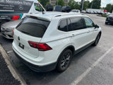 Used 2023 Volkswagen Tiguan SE image 3