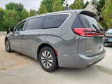 Used 2022 Chrysler Pacifica Touring-L image 4