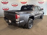 Used 2022 Toyota Tacoma TRD Sport image 4