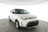 Used 2023 Kia Soul S image 3