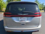 Used 2021 Chrysler Pacifica Touring-L image 5
