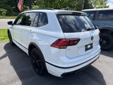 Used 2022 Volkswagen Tiguan SE R-Line image 5