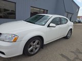 Used 2011 Dodge Avenger Lux image 2