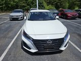 Used 2023 Nissan Altima 2.5 S image 2