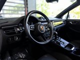 Used 2023 Porsche Macan image 4