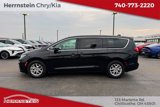 Used 2023 Chrysler Pacifica Touring-L image 5