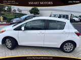 Used 2014 Toyota Yaris 4-Door Hatchback image 2
