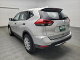 Used 2017 Nissan Rogue S image 5