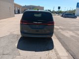 Used 2023 Chrysler Pacifica Limited image 5