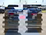Used 2023 Ford Edge SEL image 4