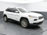 Used 2017 Jeep Cherokee Latitude image 2