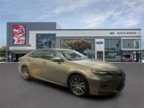 Used 2017 Lexus ES 300h image 2