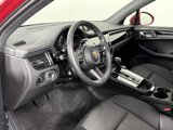Used 2025 Porsche Macan image 4