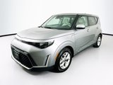 Used 2023 Kia Soul LX w/ LX Technology Package image 3
