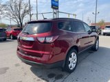 Used 2017 Chevrolet Traverse LT w/ Style and Technology Package image 5