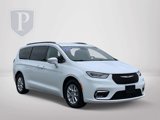 Used 2022 Chrysler Pacifica Touring-L image 2