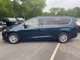 Used 2022 Chrysler Pacifica Touring-L image 3