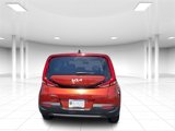 Used 2022 Kia Soul LX image 4