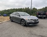 Used 2020 Volkswagen Passat 2.0T R-Line image 1