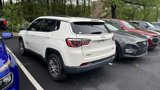 Used 2020 Jeep Compass Latitude image 3