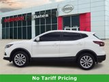 Used 2022 Nissan Rogue Sport S image 3