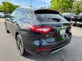 Used 2018 Maserati Levante GranLusso image 3