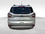 Used 2017 Ford Escape SE w/ Equipment Group 201A image 4