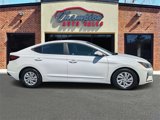 Used 2019 Hyundai Elantra SE w/ Cargo Package image 2