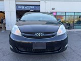 Used 2010 Toyota Sienna XLE image 5