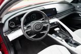 Used 2022 Hyundai Elantra Limited image 3