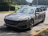 Used 2022 Hyundai Elantra SEL w/ Convenience + Premium Package image 5