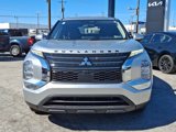 Used 2022 Mitsubishi Outlander ES image 2