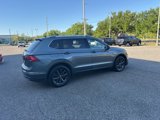 Used 2022 Volkswagen Tiguan SE w/ Panoramic Sunroof Package image 5