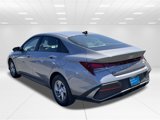Certified 2024 Hyundai Elantra SE image 5