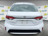 Used 2022 Toyota Corolla LE image 3