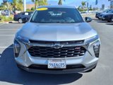 Used 2024 Chevrolet Trax RS w/ Driver Confidence Package image 2