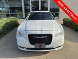 Used 2016 Chrysler 300 C image 2