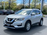 Used 2017 Nissan Rogue SV image 3