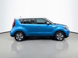 Used 2017 Kia Soul EV + image 5