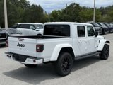 Used 2023 Jeep Gladiator Overland image 3