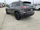 Used 2023 Jeep Cherokee Altitude Lux image 3