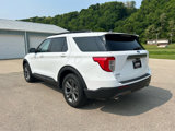 Used 2021 Ford Explorer XLT w/ Equipment Group 202A image 3
