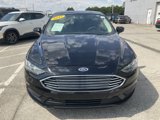 Used 2017 Ford Fusion SE w/ Fusion SE Technology Package image 2