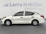 Used 2018 Nissan Versa SV image 3