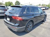 Used 2022 Volkswagen Tiguan SE image 5