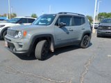 Used 2022 Jeep Renegade Limited image 2