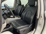 Used 2021 Chrysler Pacifica Limited w/ Uconnect Theater Family Group image 4