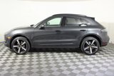 Used 2025 Porsche Macan image 2